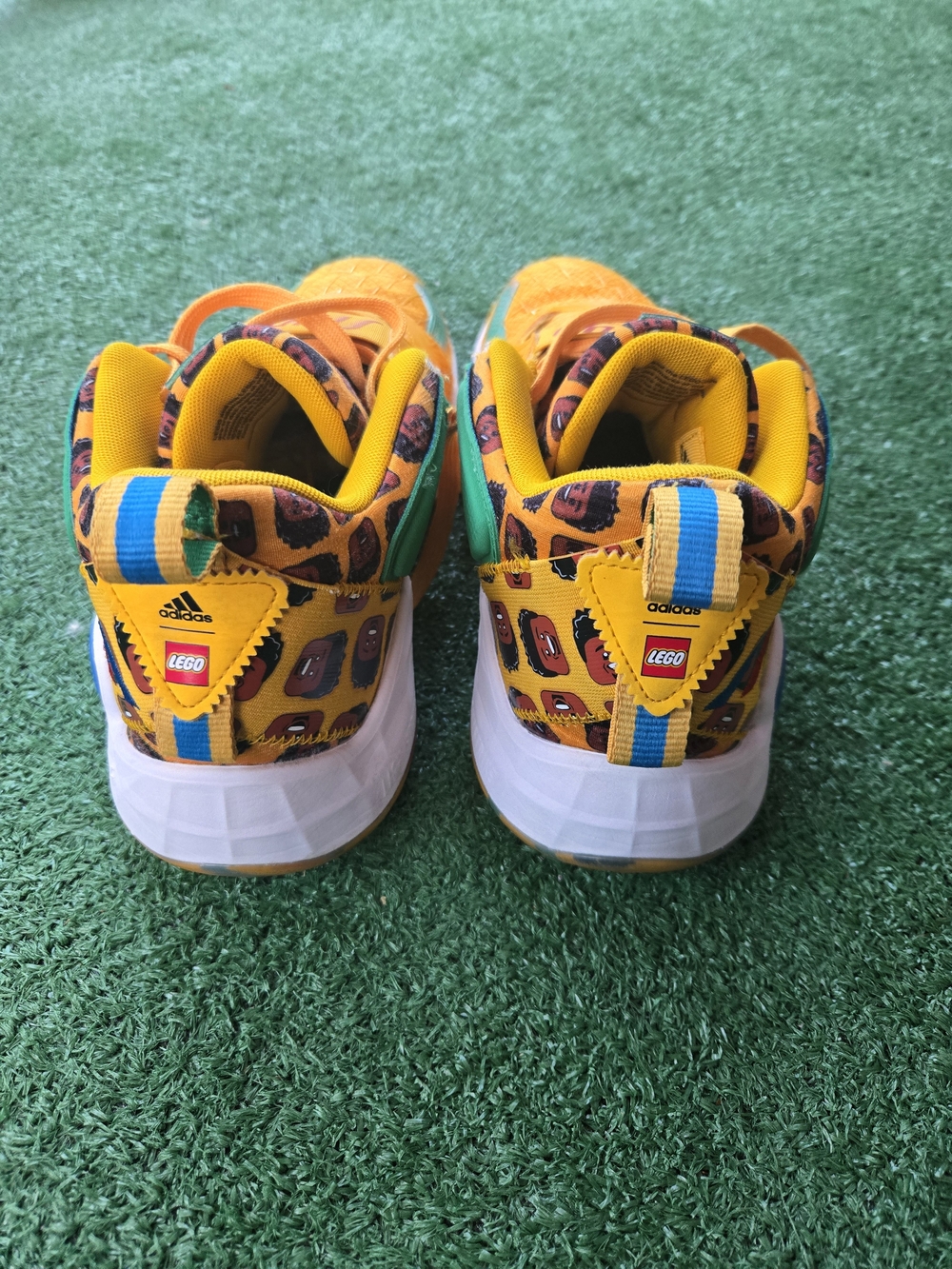 Adidas D.O.N. Issue #3 "Minifig - Picture 6 of 16